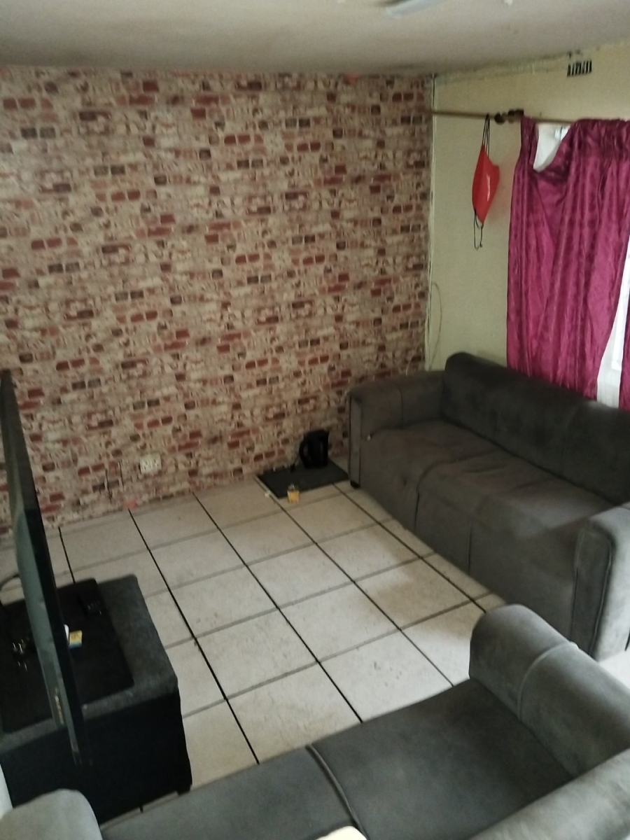 2 Bedroom Property for Sale in Scottsville Western Cape